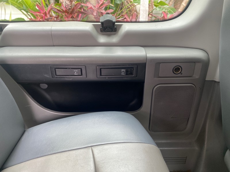 2008 Ford Econoline Wagon XLT 15 PASSENGERS E350 CLEAN in , 