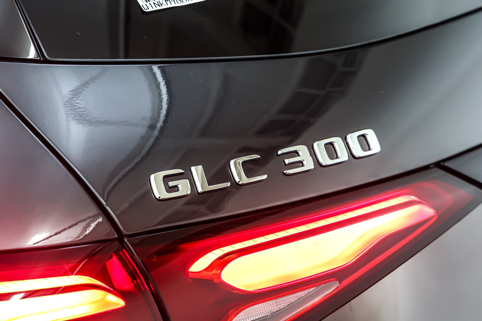 New 2026 Graphite Grey Metallic Mercedes-Benz GLC 300 image 9