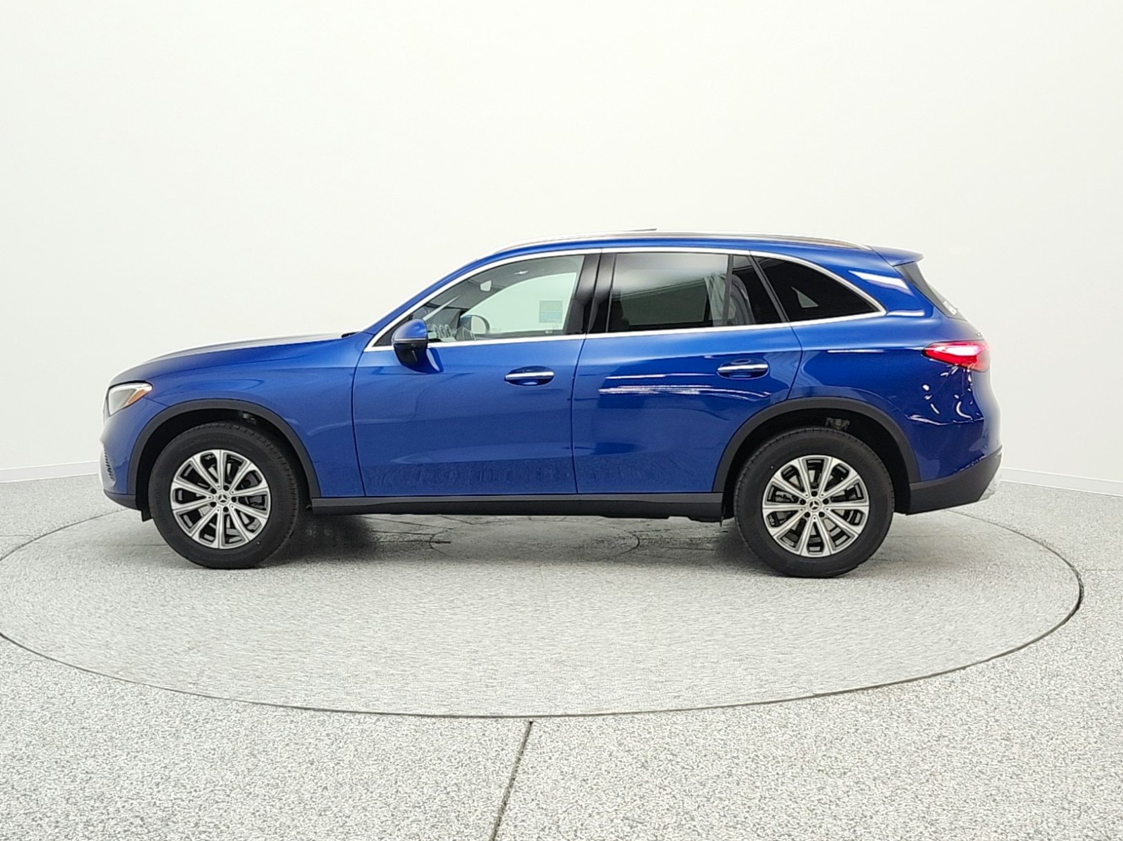 New 2026 Starling Blue Metallic Mercedes-Benz GLC 300 image 8