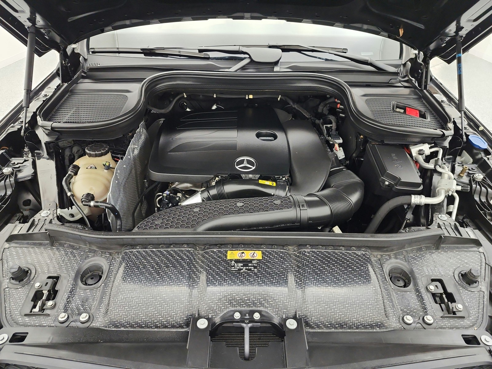 Used 2020 Black Mercedes-Benz GLE 350 4MATIC® SUV image 23