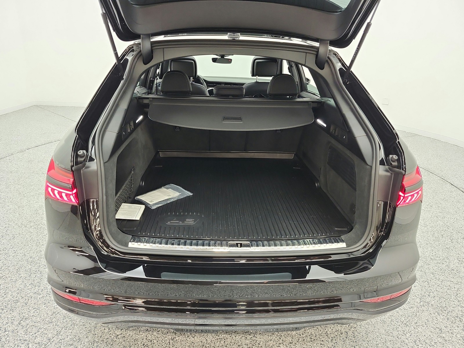 Used 2023 Mythos Black Metallic Audi 3.0 TFSI Premium Plus image 22