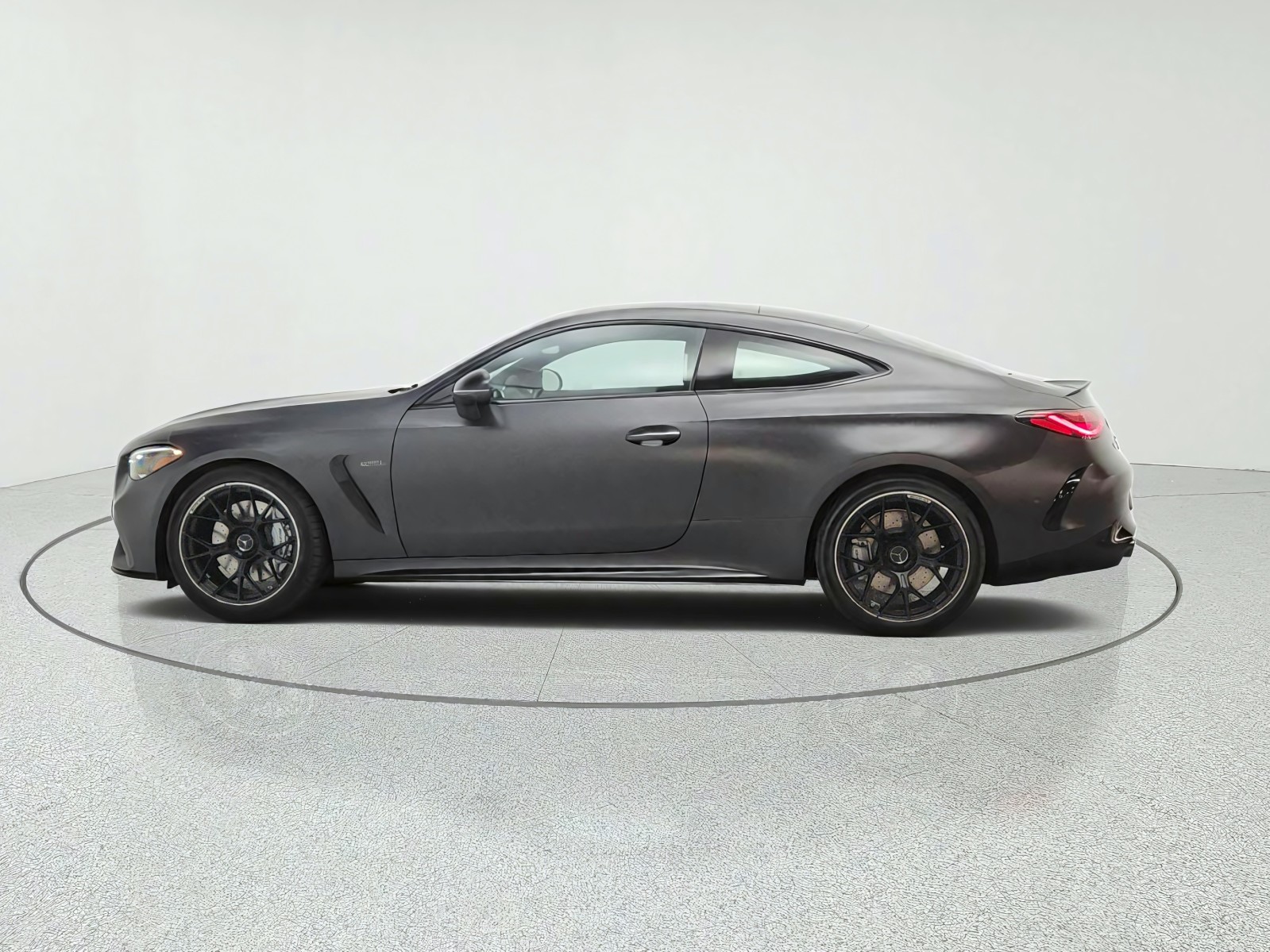 New 2027 MANUFAKTUR Graphite Grey Magno Mercedes-Benz AMG® CLE 53 4MATIC+ Coupe image 8