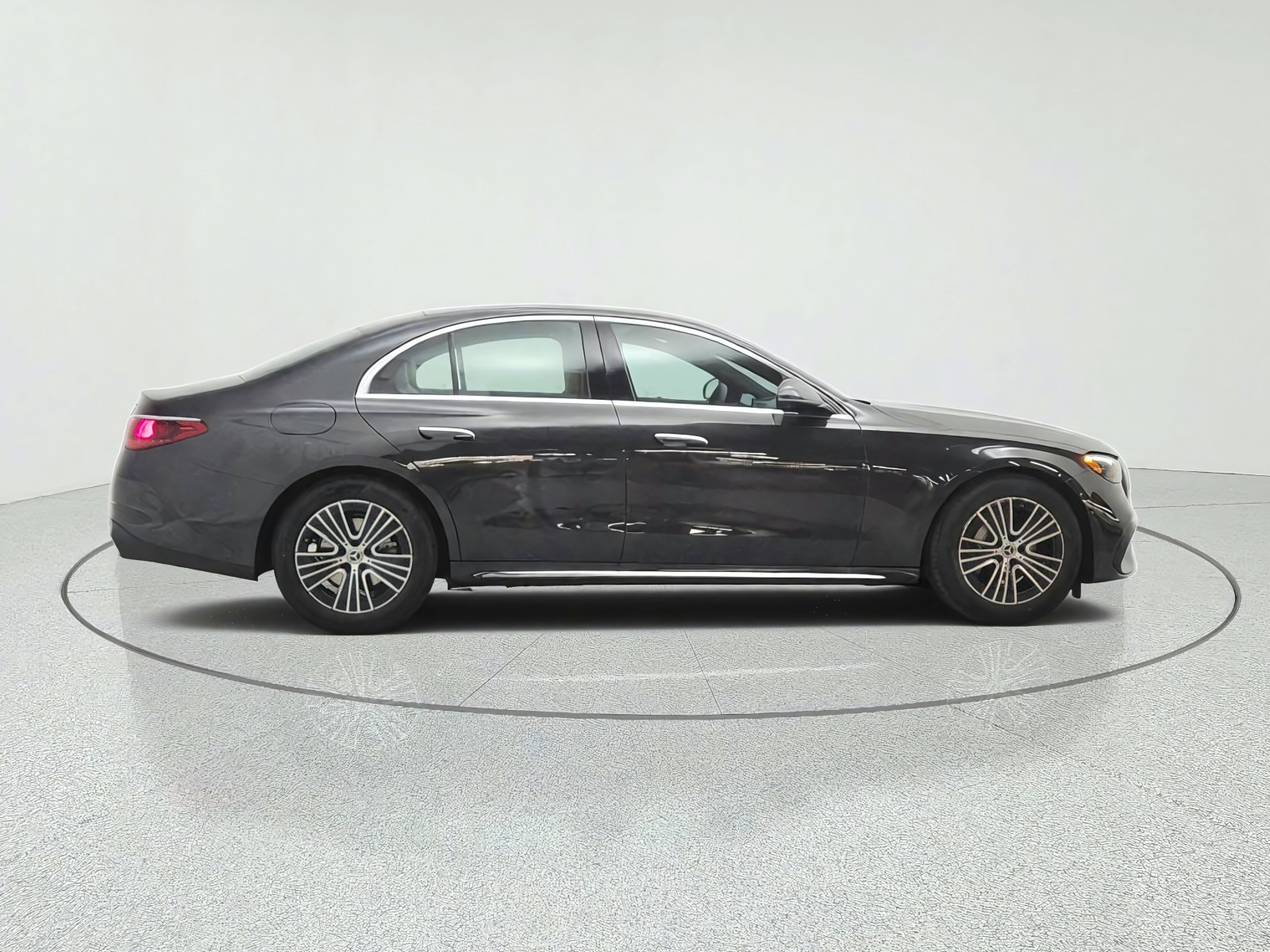 New 2027 Graphite Grey Metallic Mercedes-Benz E 350 RWD Sedan image 4