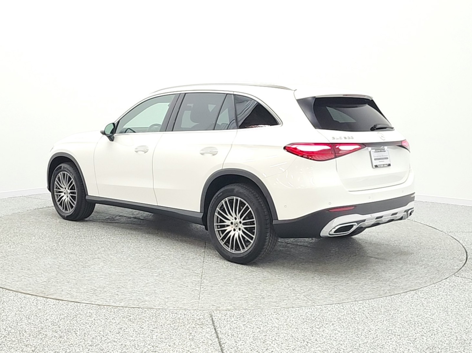 Certified Used 2025 Polar White Mercedes-Benz GLC 300 SUV image 7
