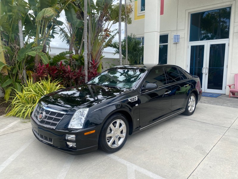 2008 Cadillac STS RWD 1 OWNERLOW MILES 39813 in , 