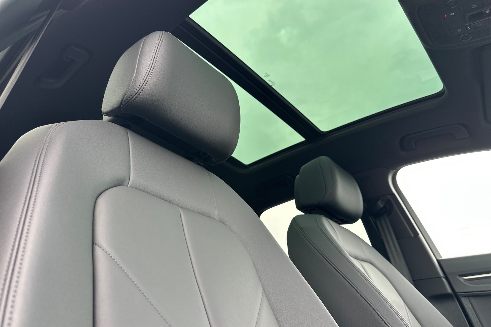 Used 2025 Arkona White Audi S line Premium 45 TFSI quattro image 16