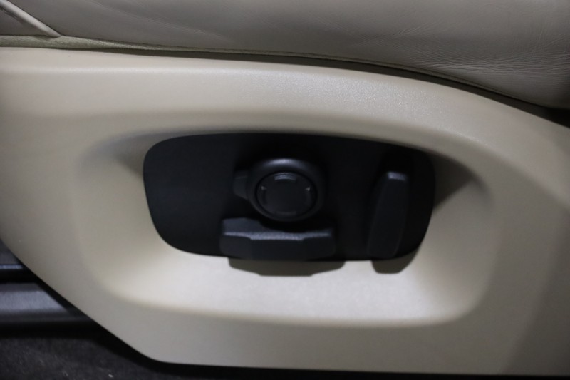 2016 Land Rover Range Rover Sport V8 Supercharged 4dr Suv in ,