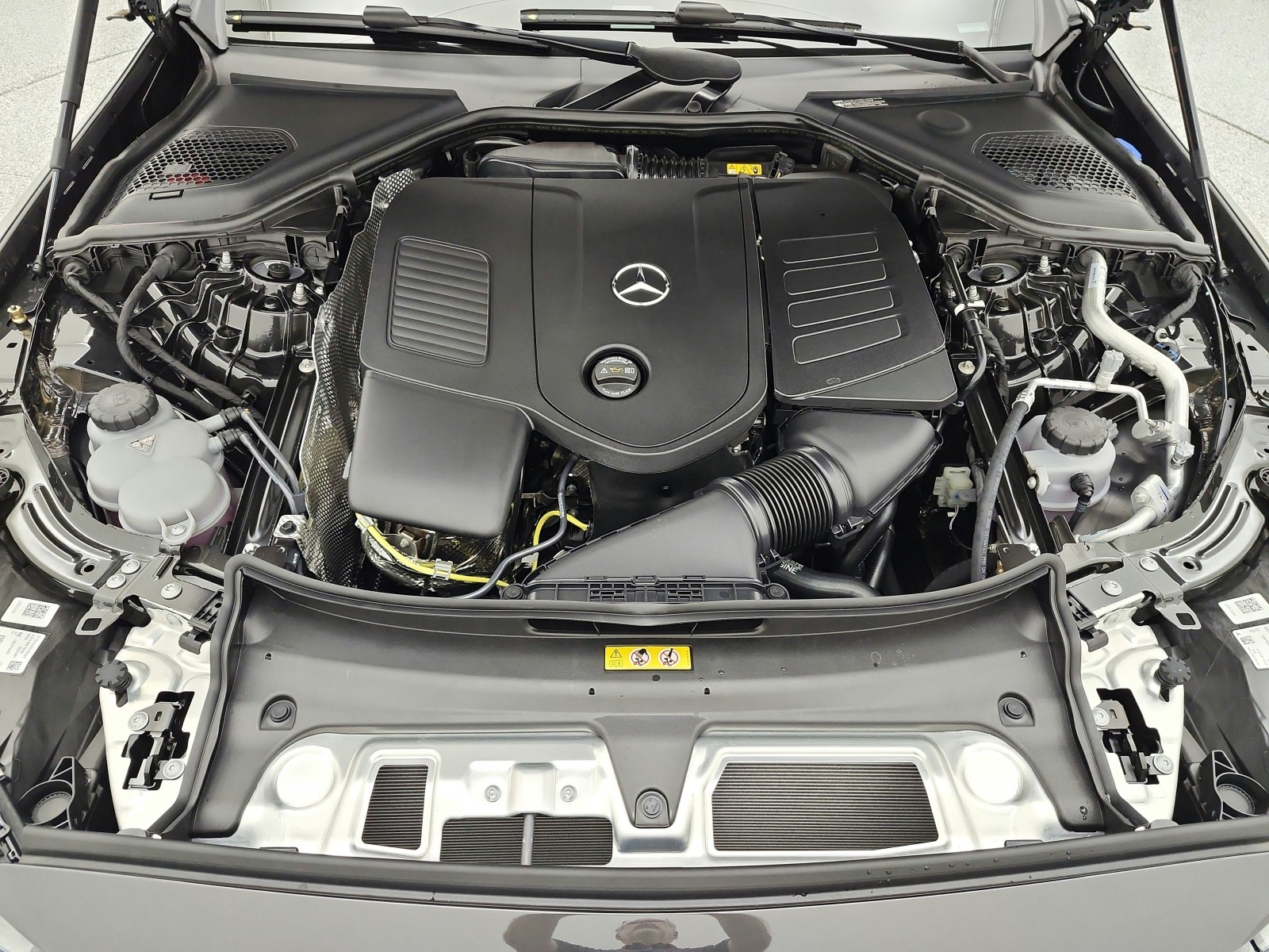 New 2027 Graphite Grey Metallic Mercedes-Benz E 350 RWD Sedan image 12