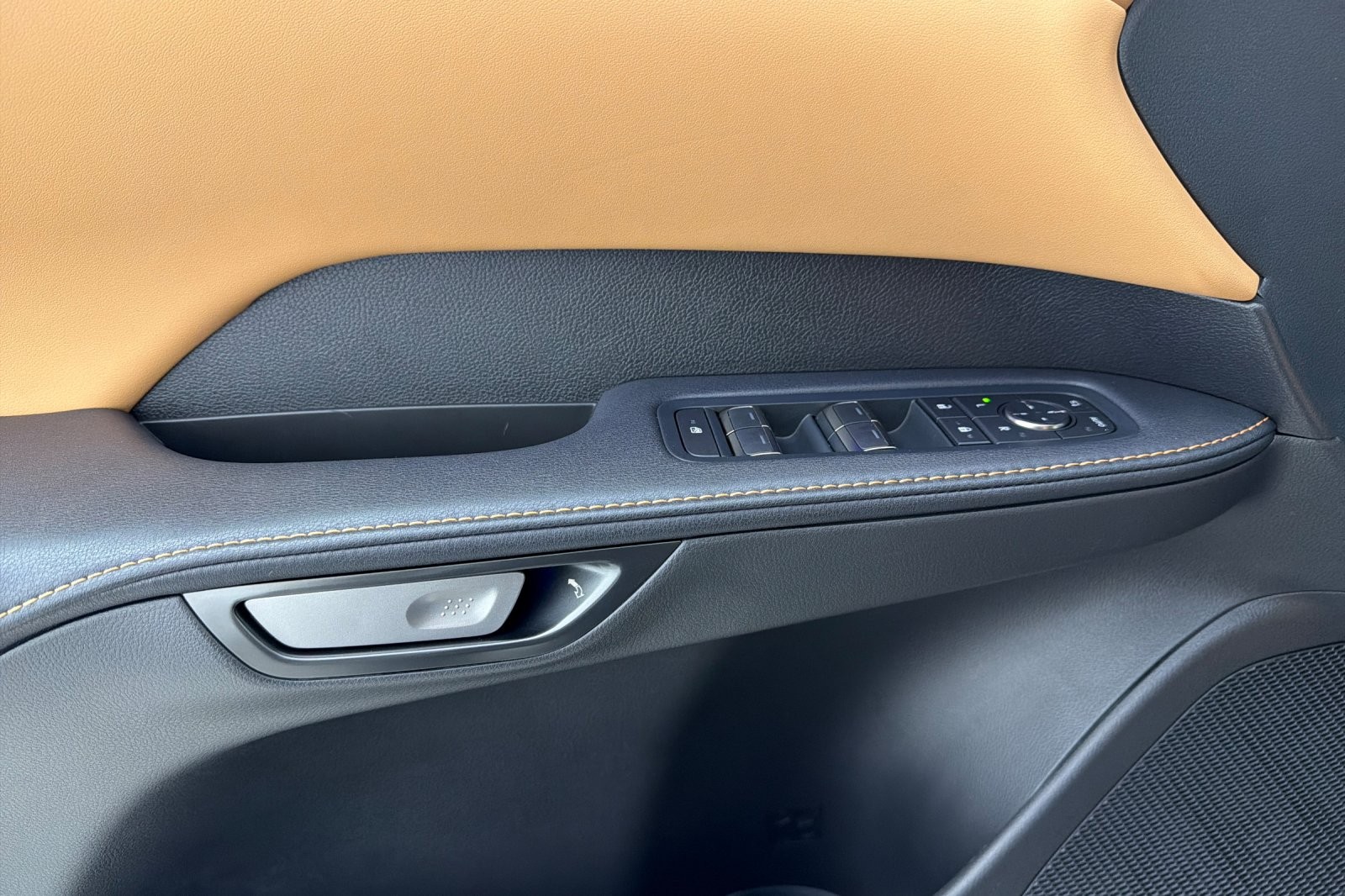 Used 2024 Caviar Lexus RX 350 AWD image 10