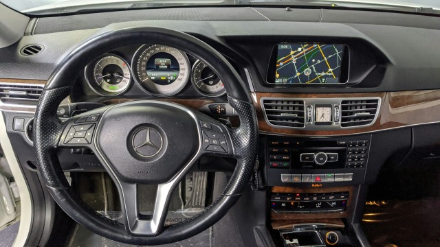 2014 Mercedes-Benz E-Class E 350 4MATIC Sport 19