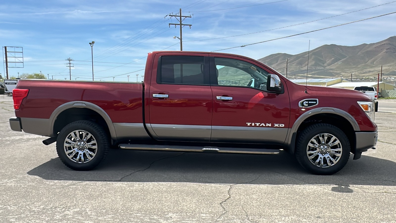 2017 Nissan Titan XD Platinum Reserve 2