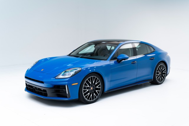 2025  Panamera 4 in , 