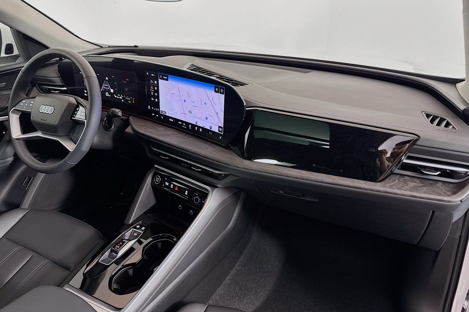 New 2025 Glacier White Metallic Audi Premium Plus 2.0 TFSI quattro image 27