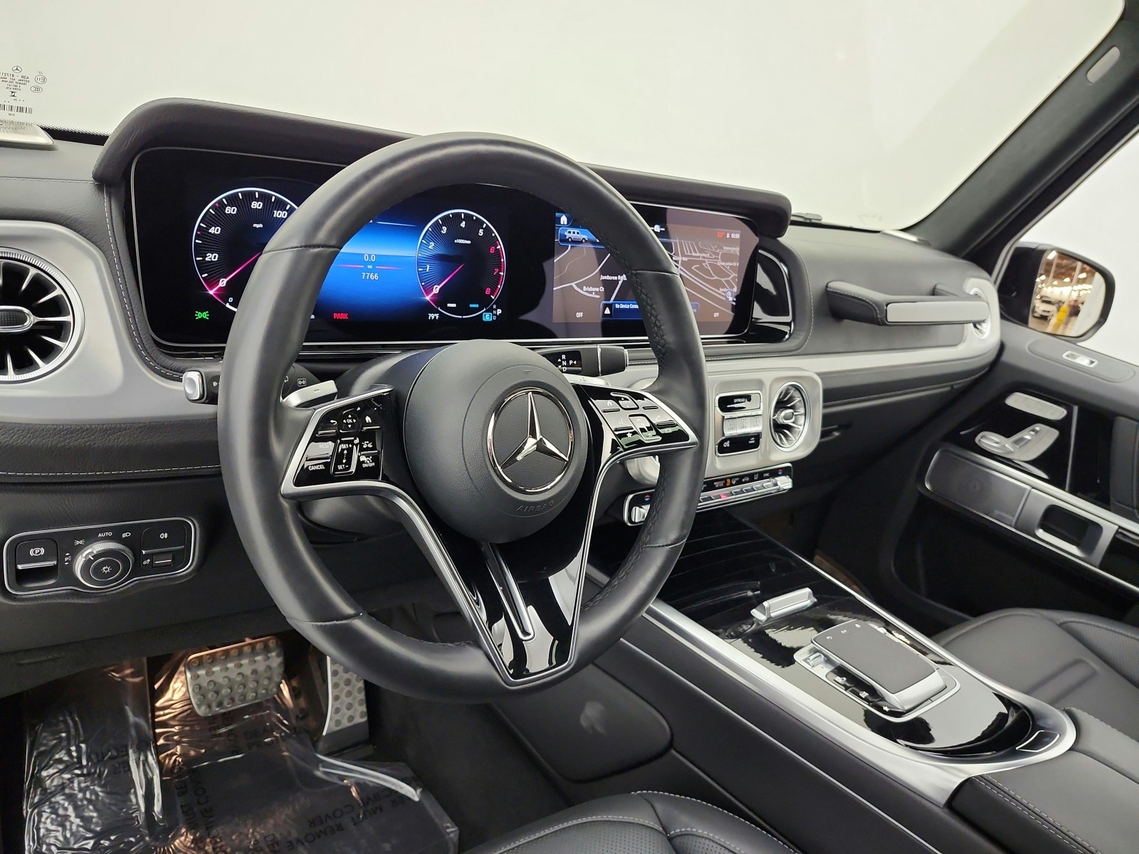 Used 2025 Obsidian Black Metallic Mercedes-Benz G 550 SUV image 9