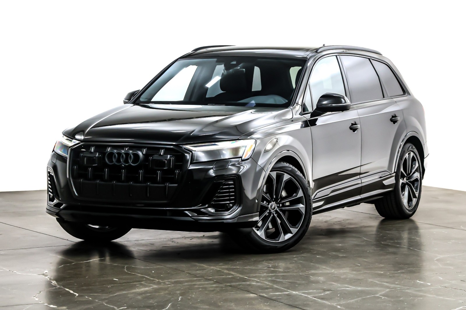 2025 Audi Q7 Premium Plus 55 TFSI quattro