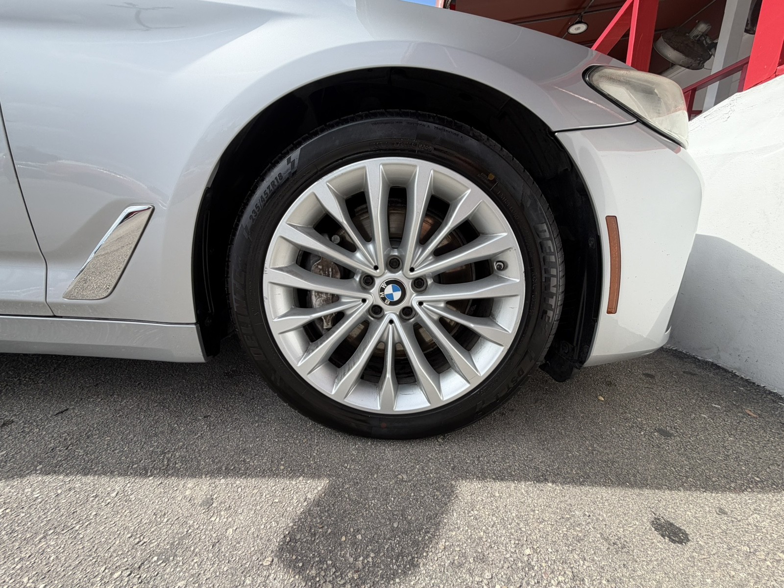 2021 BMW 530i - $18,988