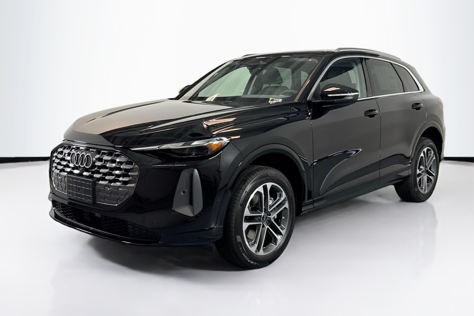 2025 Audi New Q5 Premium's photo