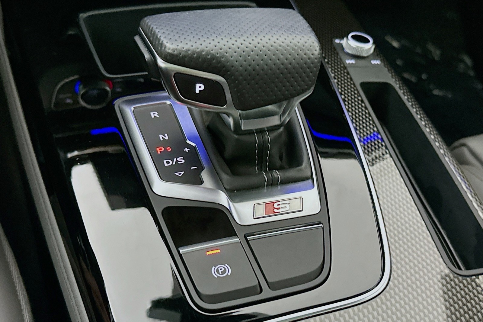 Used 2023 Florett Silver Metallic Audi Prestige image 7
