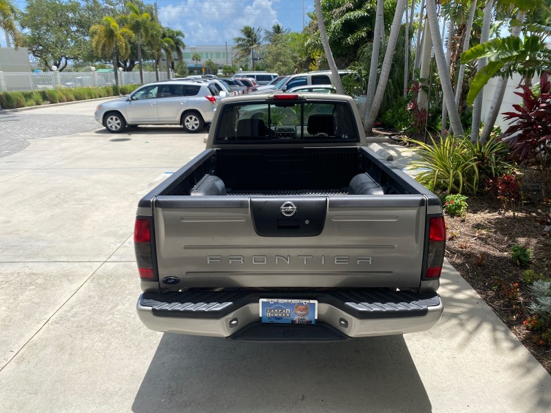 2004 Nissan Frontier 2WD XE LOW MILES 70,694 PU in , 