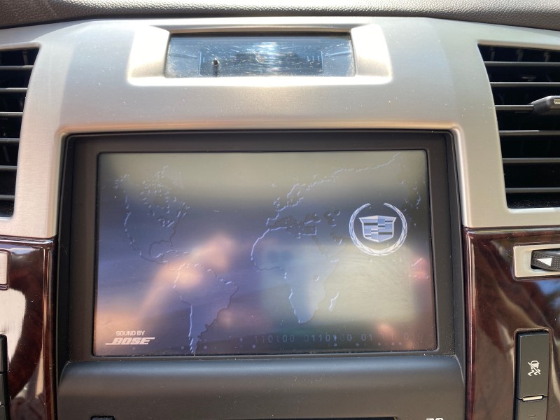 2010 Cadillac Escalade SUNROOF NAV Premium LOW MILES 66,933 in ,