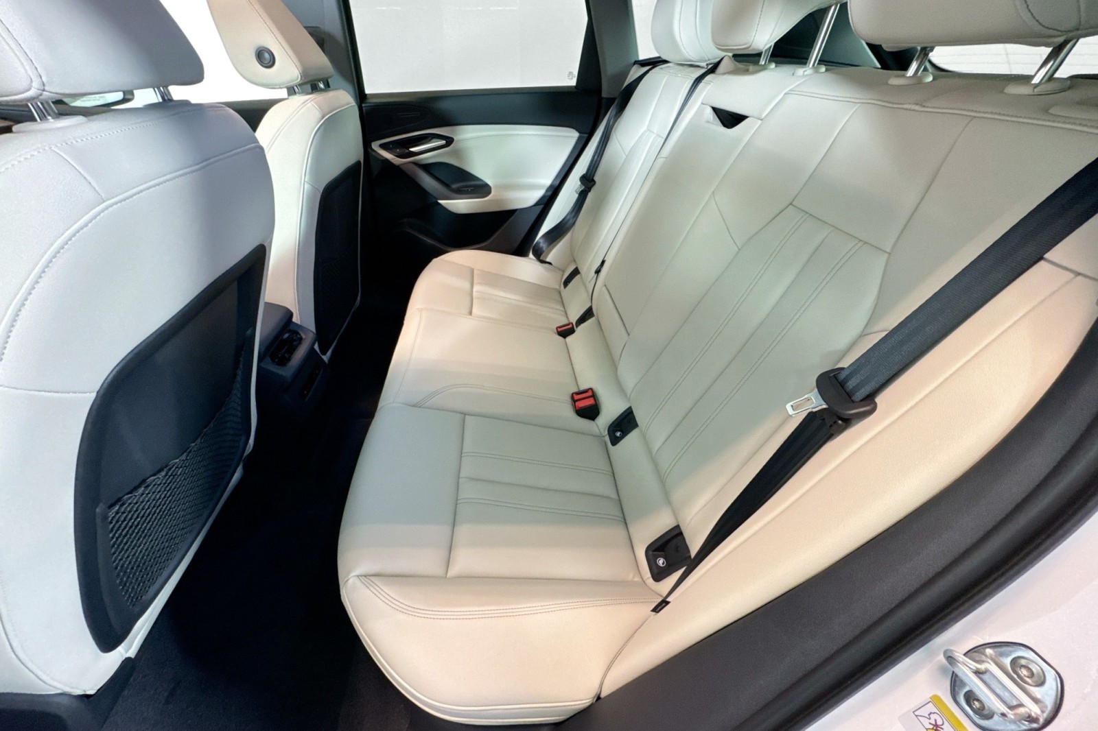 New 2025 Glacier White Metallic Audi Premium quattro image 21