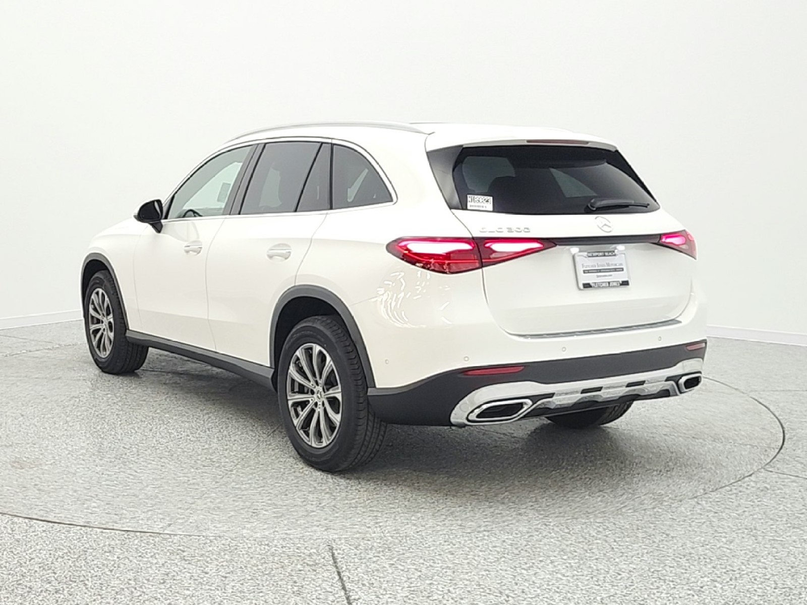 New 2026 Polar White Mercedes-Benz GLC 300 image 7