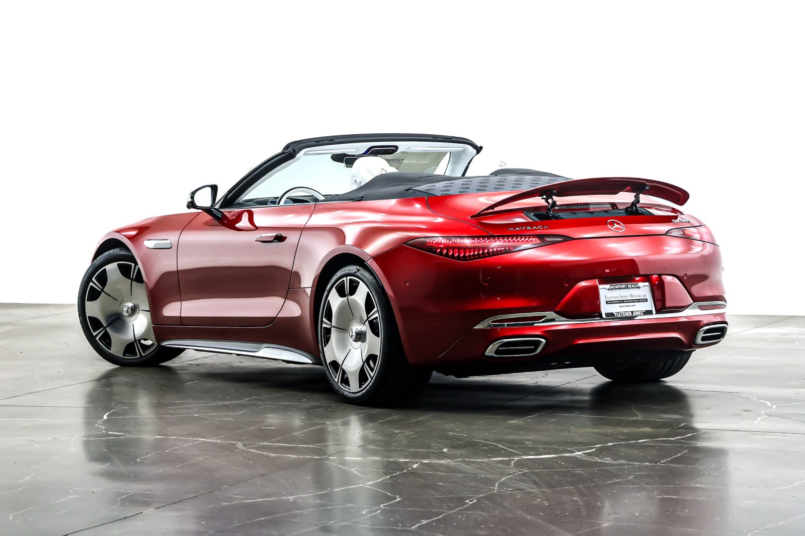 New 2026 MANUFAKTUR Garnet Red Metallic (Red Ambiance) Mercedes-Benz Maybach SL 680 Monogram Series image 12