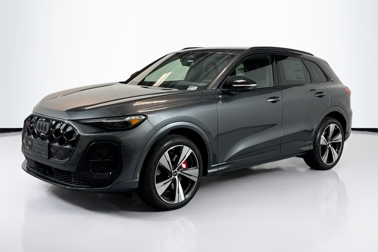 2025 Audi New SQ5 Premium Plus's photo