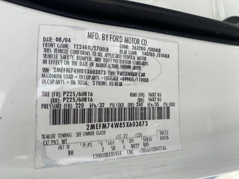 2005 Mercury Grand Marquis GS LOW MILES 49,348 in , 