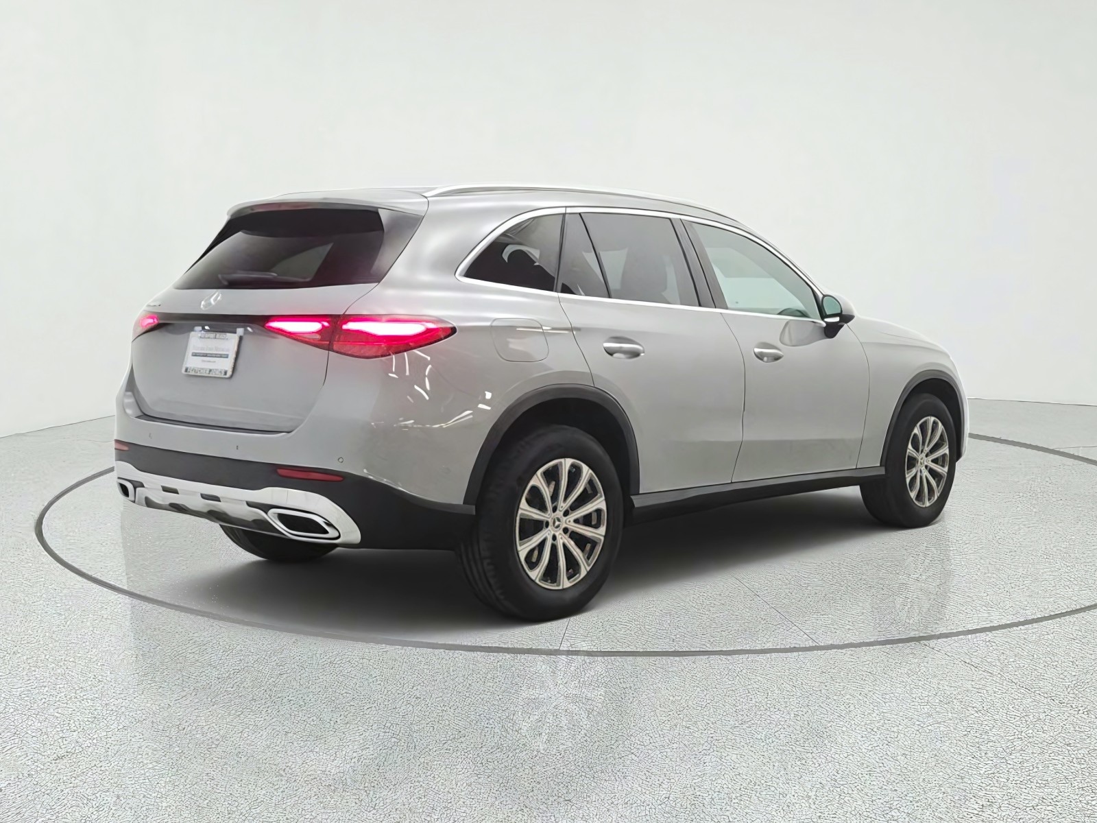 New 2027 MANUFAKTUR Alpine Grey Mercedes-Benz GLC 300 SUV image 5