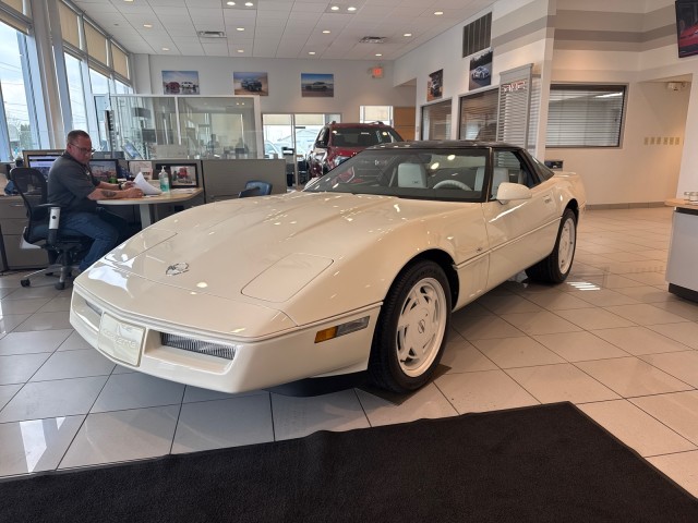 1988 Chevrolet Corvette Coupe RWD Coupe Rear-Wheel Drive Automatic