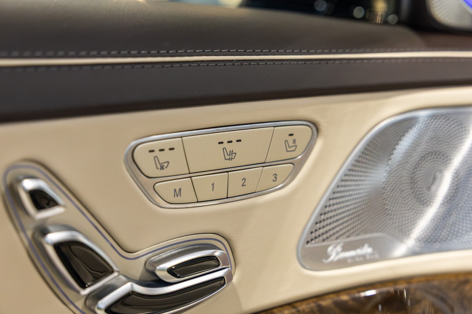 Used Car 2016 Mercedes-benz S-class  Maybach S 600 - One Owner - Ruby Black Paint - Executive Rear Seat Package Plus For Sale Under $70,000 In Boerne, Texas