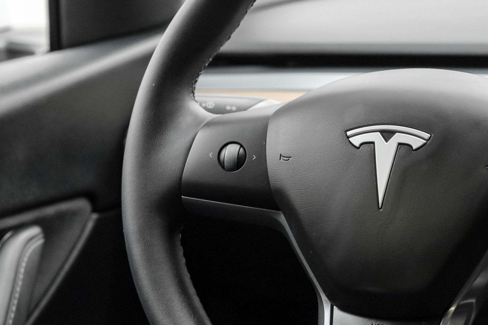 2020 Tesla Model Y Long Range AWD AutoPilot FullSelfDrivingComputer 20Alloys 19