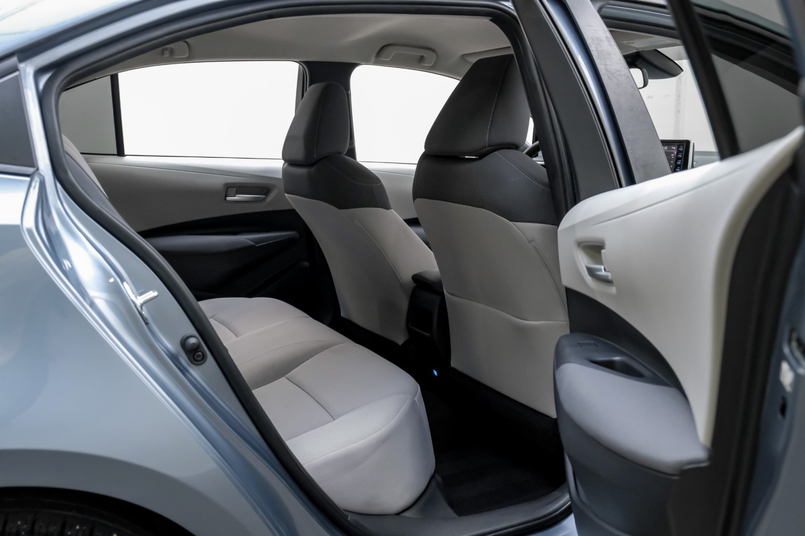 2021 Toyota Corolla LE Apple Carplay Dynamic Radar Toyota Safety Sense 32