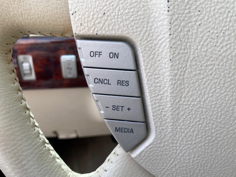 2004 Lincoln Navigator LOW MILES 67,511 SUNROOF in ,