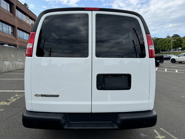 2022 Chevrolet Express Passenger LS 15 Passenger Van 4