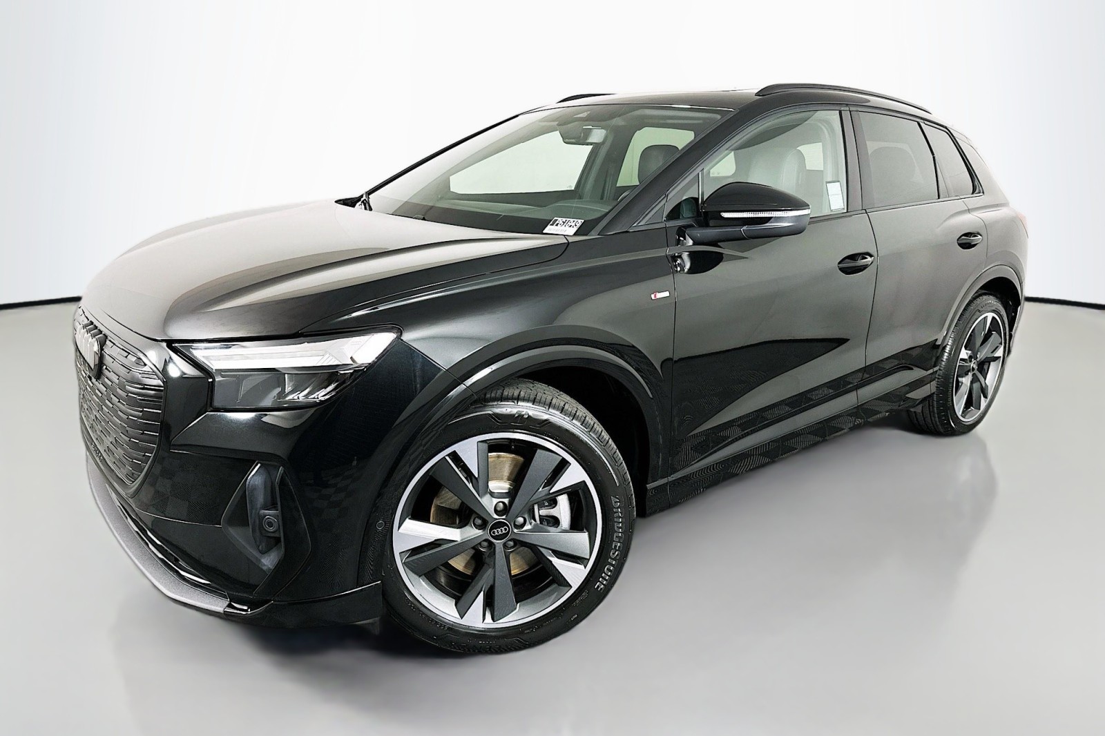 2024 Audi Q4 e-tron Premium Plus