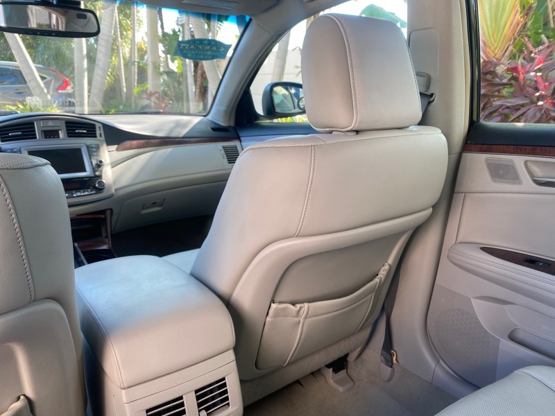 2011 Toyota Avalon Limited LOW MILES 80,879 in ,
