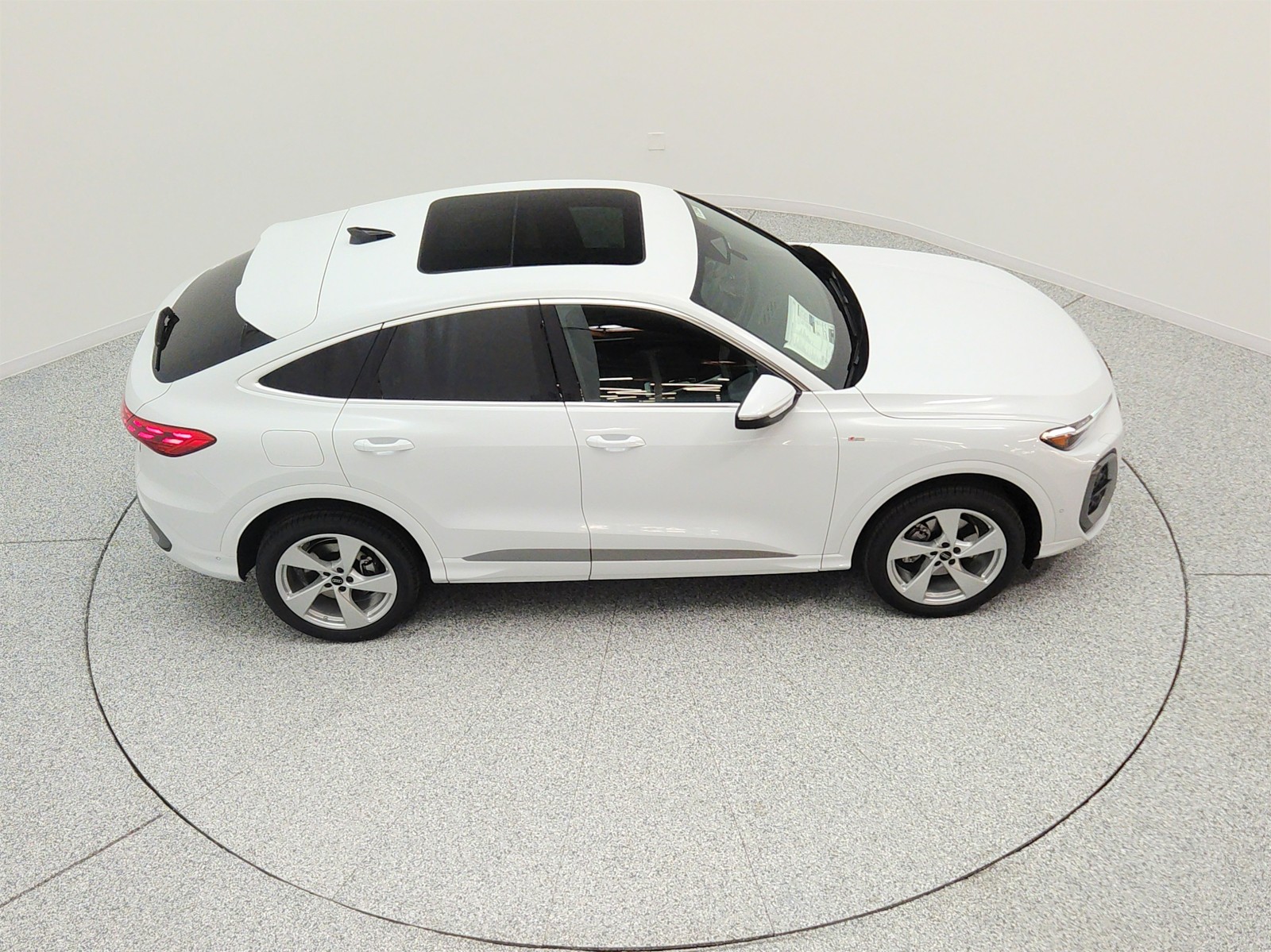New 2026 Glacier White Metallic Audi Premium Plus 2.0 TFSI quattro image 19
