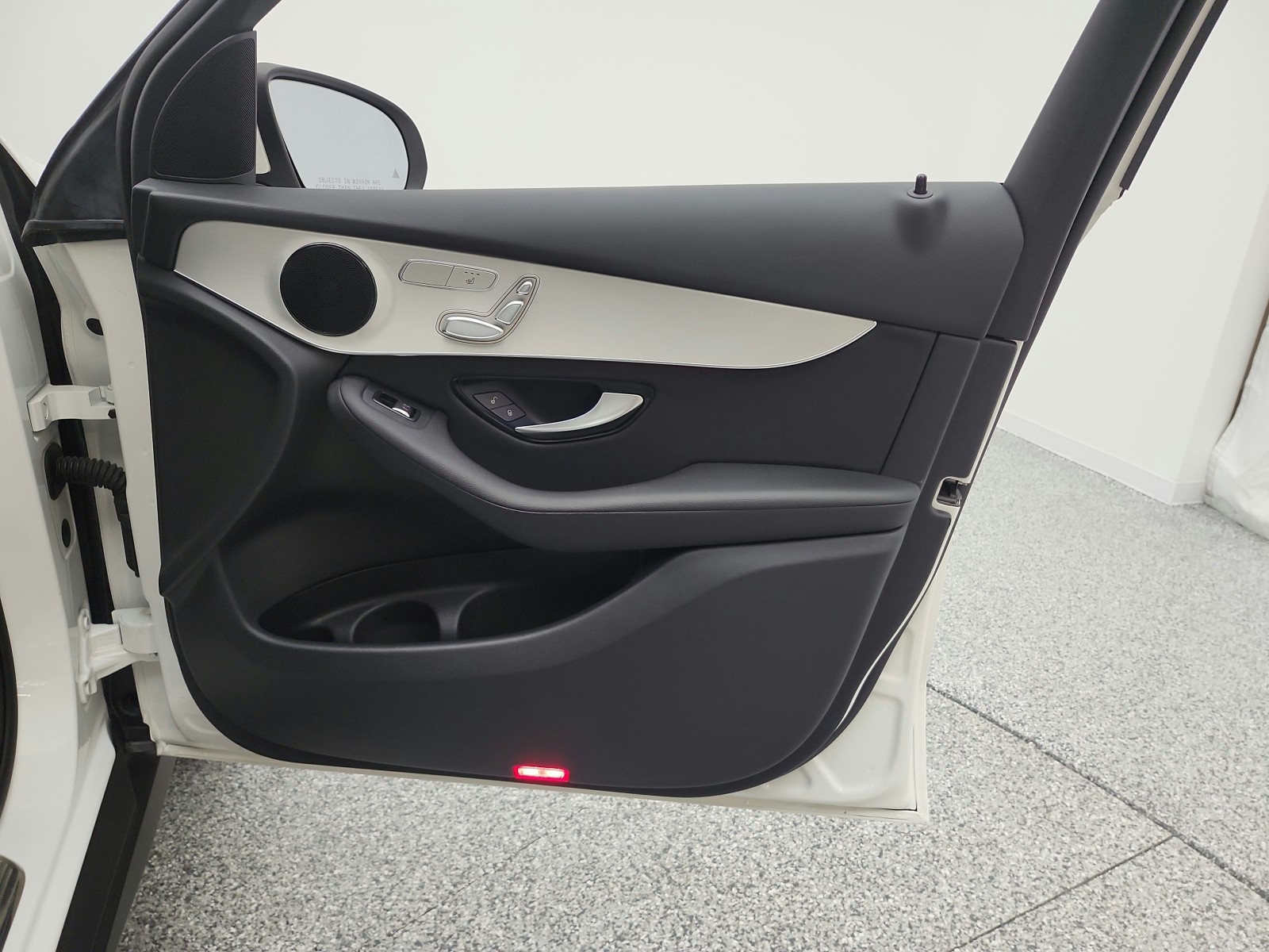 Certified Used 2022 Polar White Mercedes-Benz GLC 300 SUV image 21