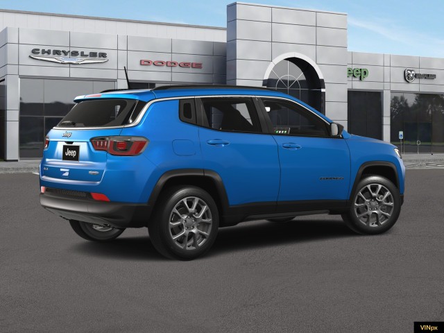 2024 Jeep Compass Latitude Lux 8