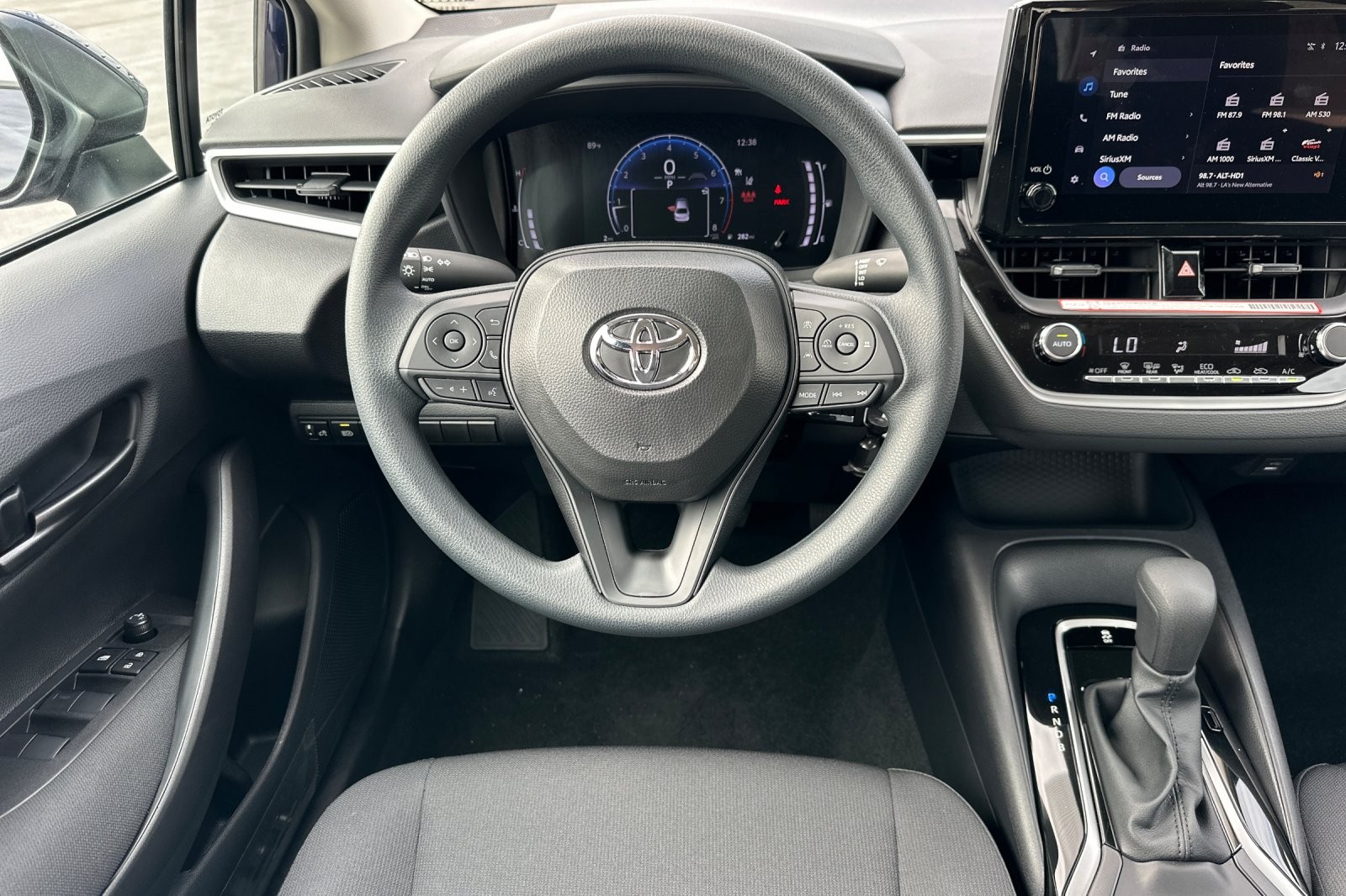 2026 Toyota Corolla LE photo 13