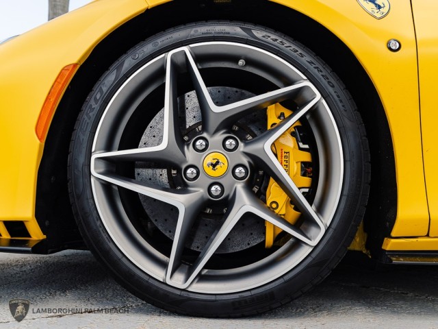 Ferrari F8 Spider