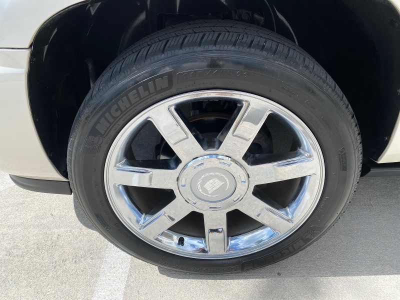2010 Cadillac Escalade SUNROOF NAV Premium LOW MILES 66,933 in ,