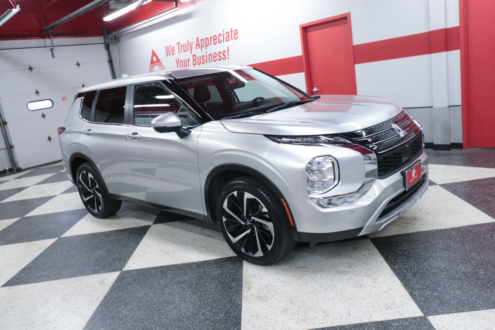 Used Car 2024 Mitsubishi Outlander  Se For Sale Under $25,000 In Austin, Texas