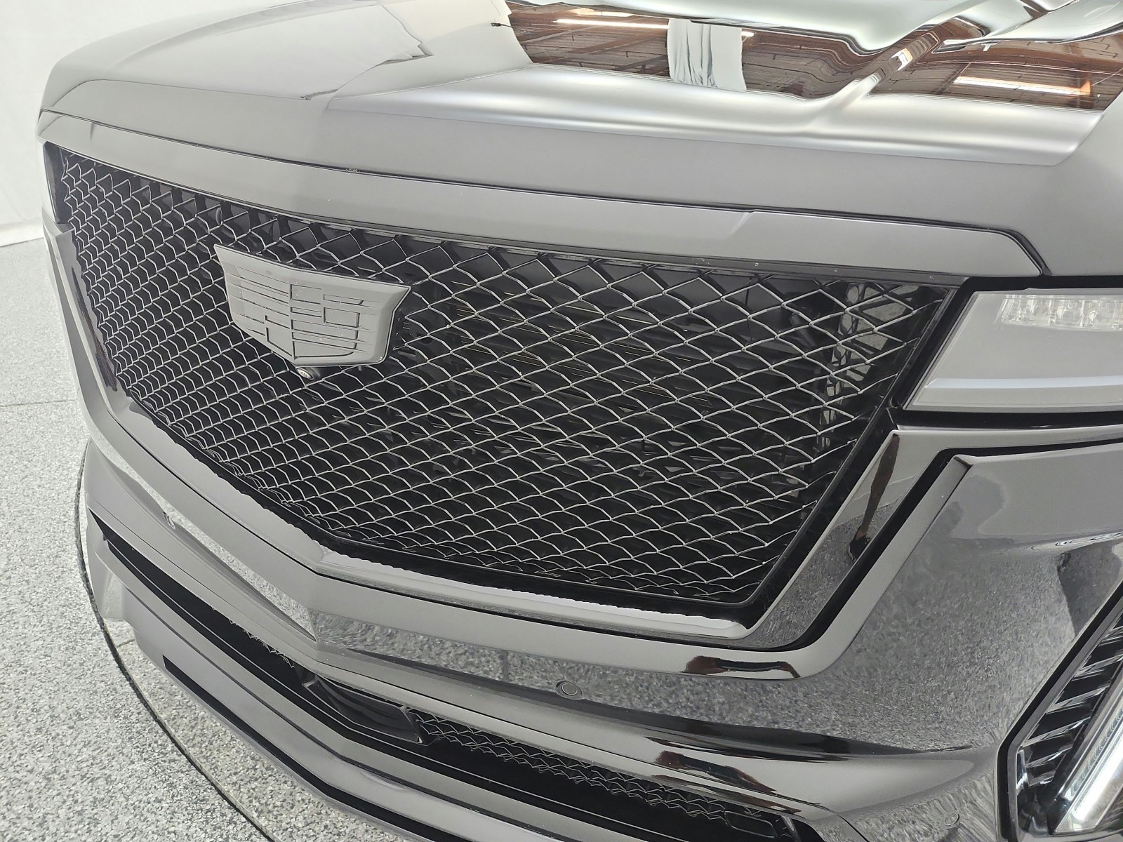 Used 2023 Black Raven Cadillac AWD 4dr V-Series image 15