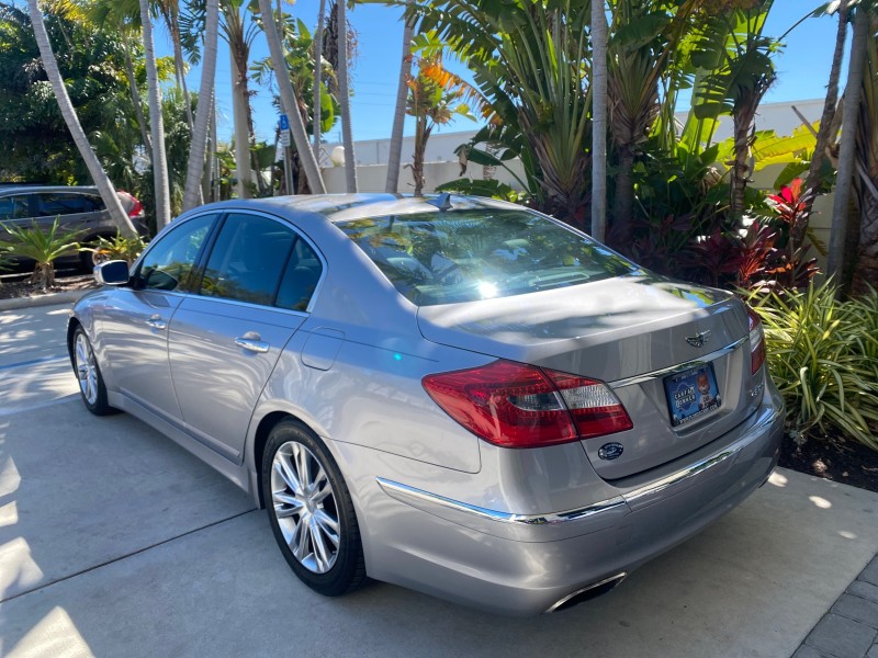 2012 Hyundai Genesis 3.8L SUNROOF PREM PKG in , 