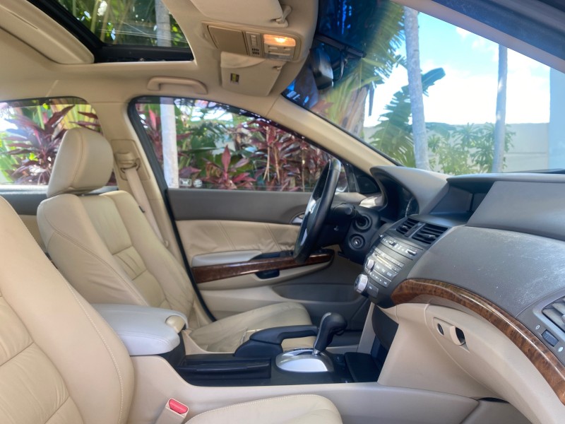 2010 Honda Accord Sdn EX-L LOW MILES 68,167 in , 