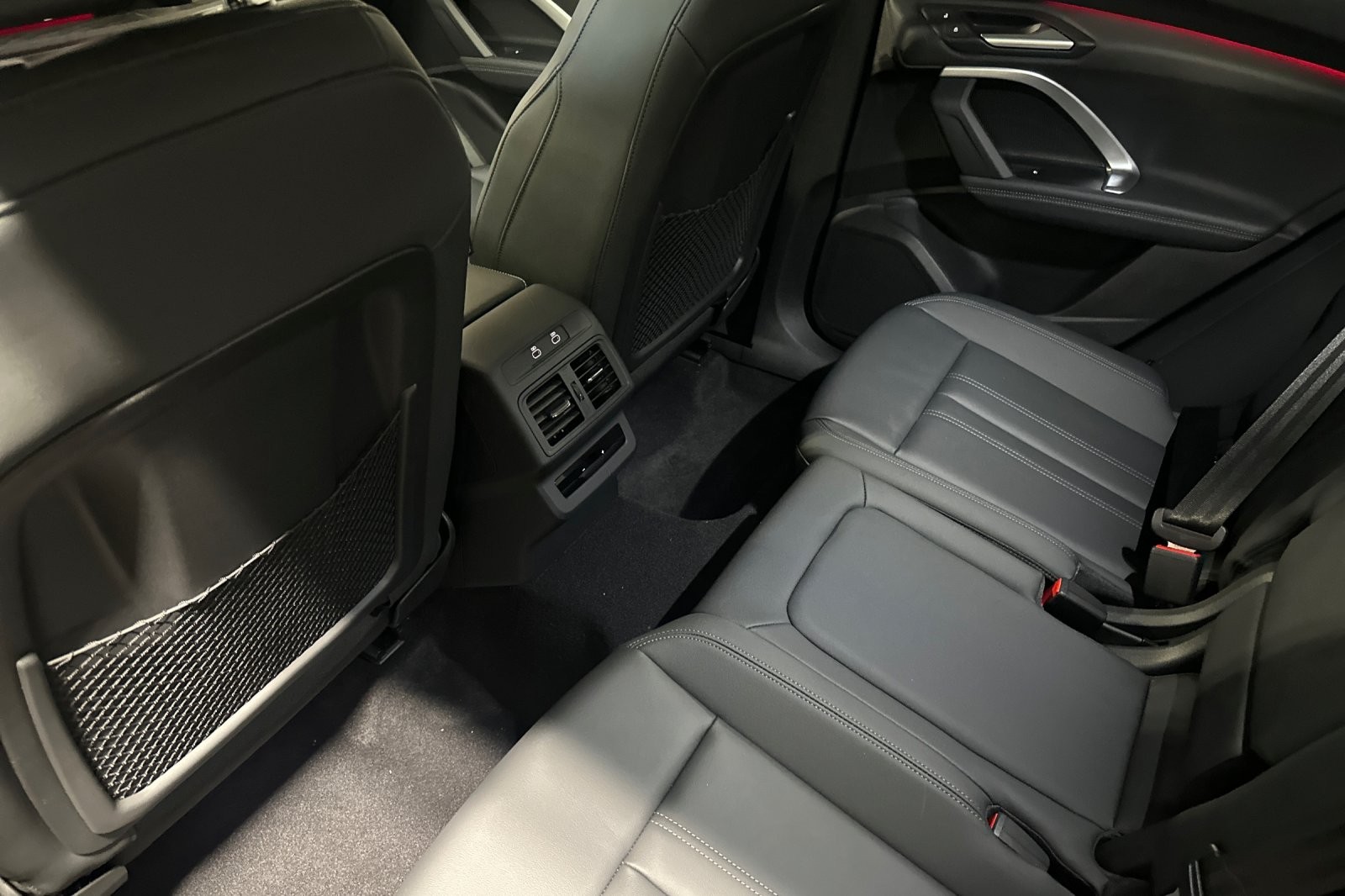 New 2026 Daytona Gray Pearl Effect Audi Premium 2.0 TFSI quattro image 11