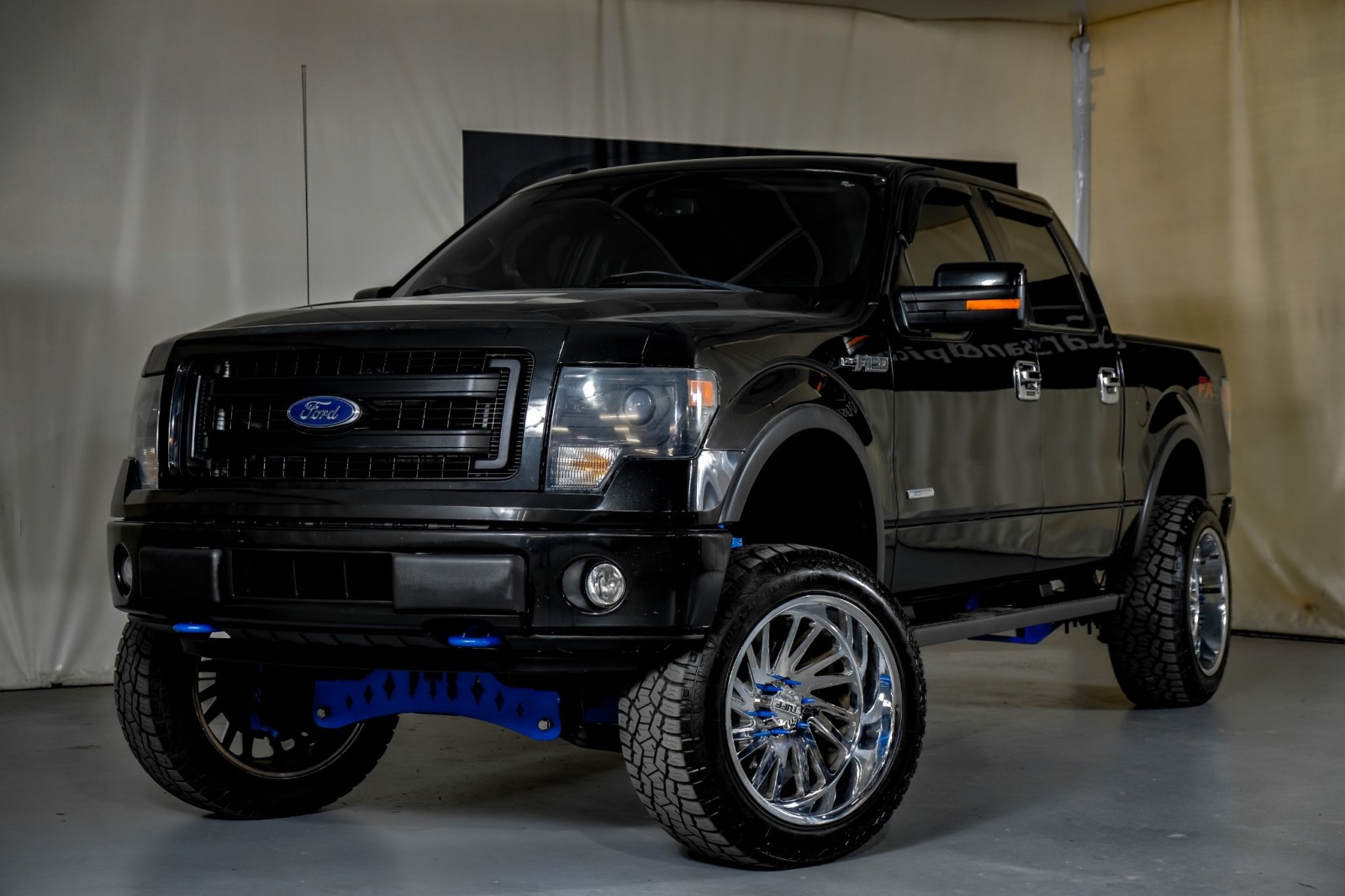 2014 Ford F-150 FX4 3